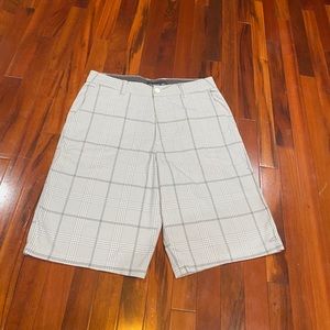 Men’s White/Gray Plaid O’Neill shorts